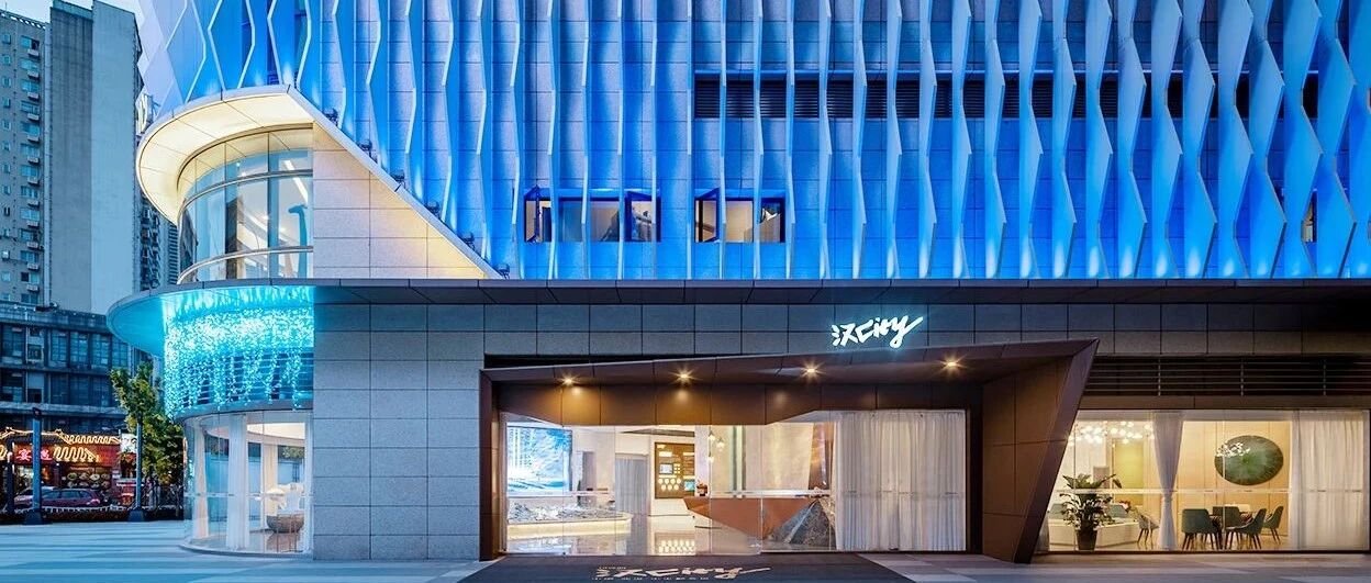 在摩登与复古中视觉城市精神文脉的复兴丨纽宾凯汉CITY中央都会营销中心