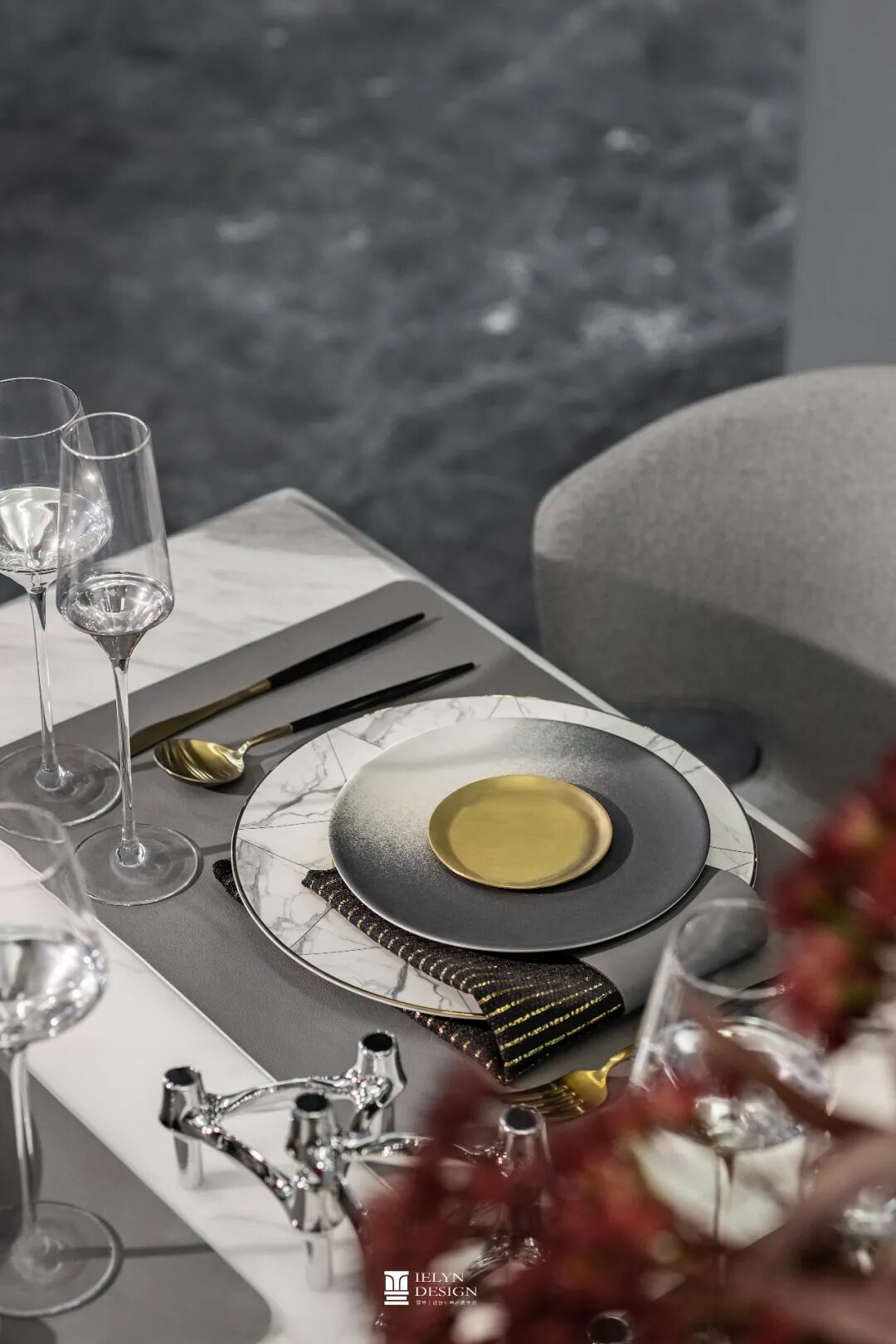 品鉴 IELYN丨“方园”桃红印风月